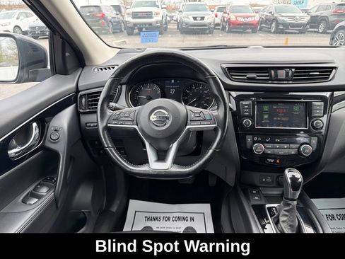 Used 2022 Nissan Rogue Sport SL image 17