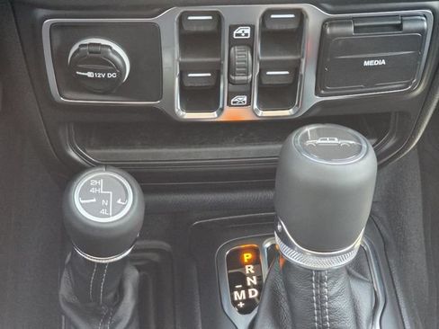 New 2026 Jeep Gladiator Sport AWD/4WD image 15