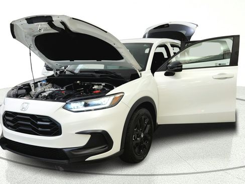 Used 2023 Honda HR-V Sport image 10