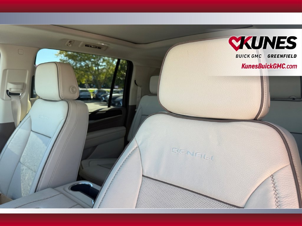 Used 2023 GMC Yukon XL Denali AWD/4WD image 44