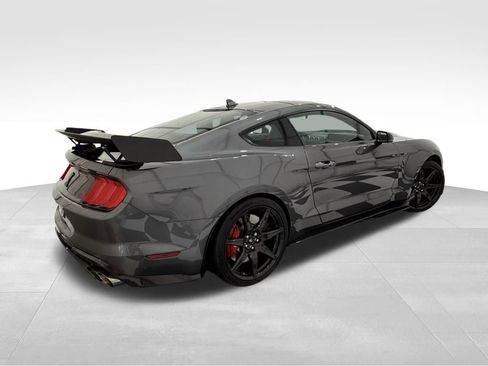 Used 2021 Ford Mustang Shelby GT500 w/ Carbon Fiber Track Pack image 5