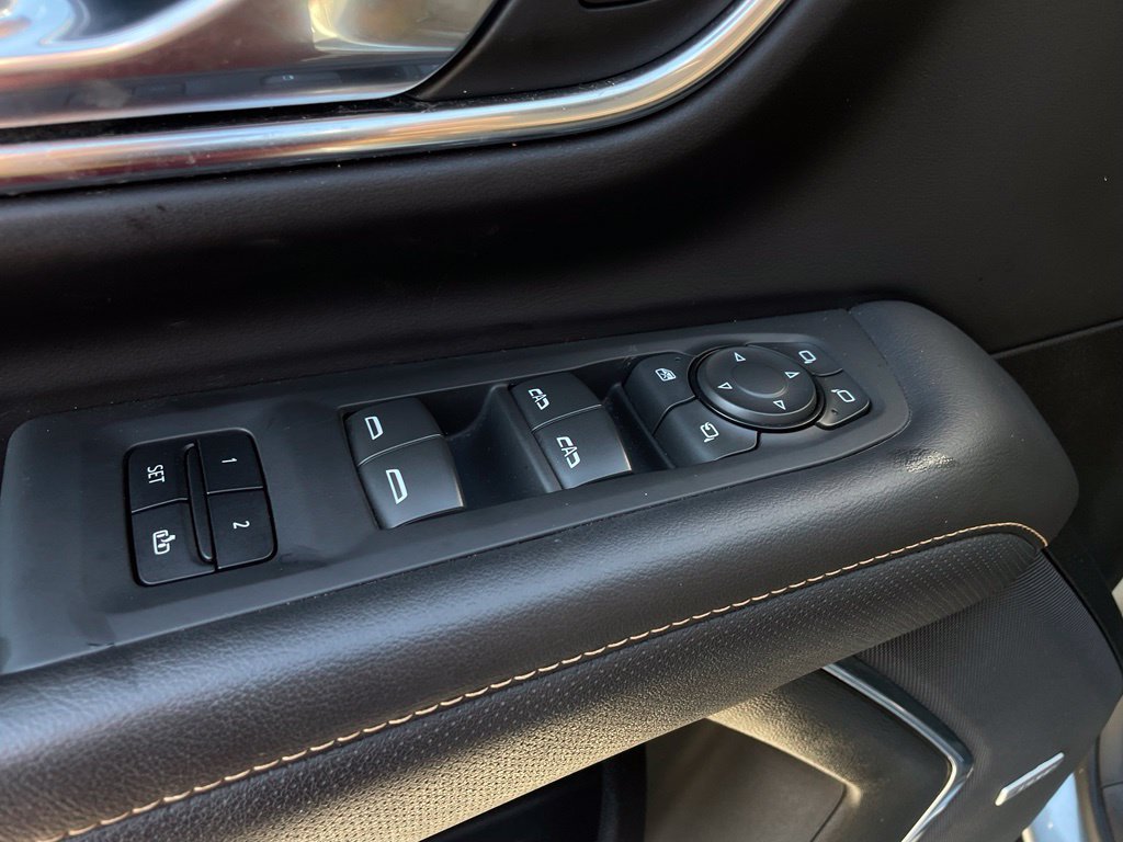 Used 2023 GMC Yukon AT4 w/ LPO, Floor Liner Package AWD/4WD image 11
