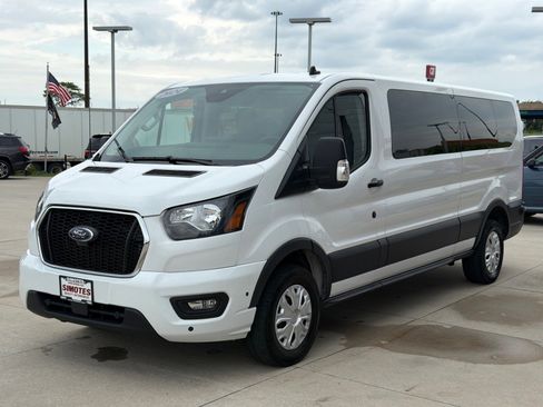 Used 2024 Ford Transit 350 XLT RWD image 4