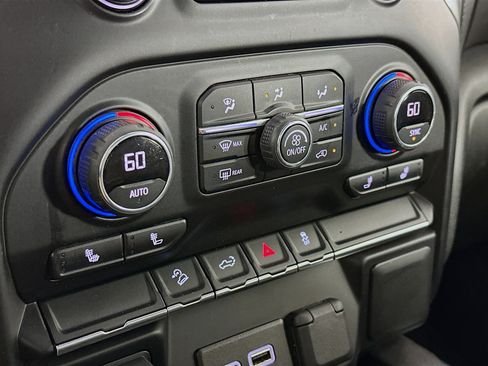 Used 2021 Chevrolet Silverado 1500 LT Trail Boss w/ Bed Protection Package image 23