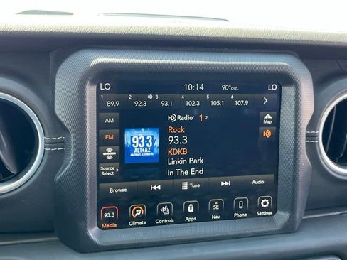 Used 2023 Jeep Wrangler Unlimited Sahara w/ Cold Weather Group AWD/4WD image 23