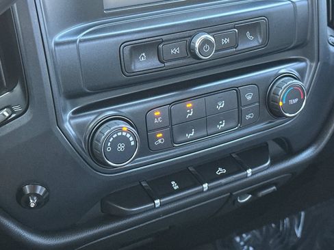 Used 2017 GMC Sierra 1500 2WD Regular Cab image 16