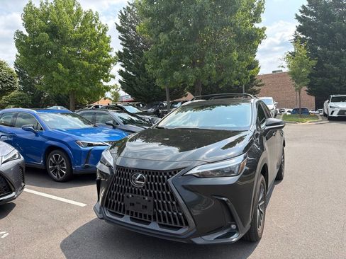Used 2025 Lexus NX 350 AWD w/ Accessory Package (Z2) image 2