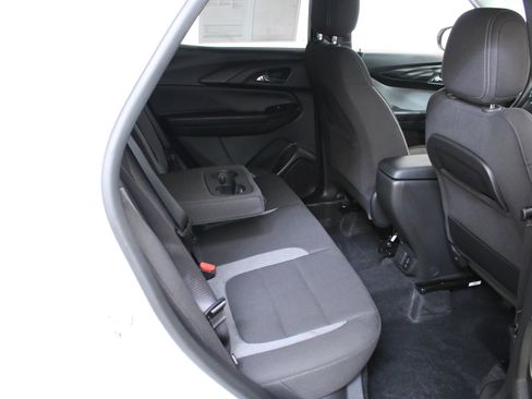 Used 2025 Chevrolet TrailBlazer LT w/ Convenience Package AWD/4WD image 28