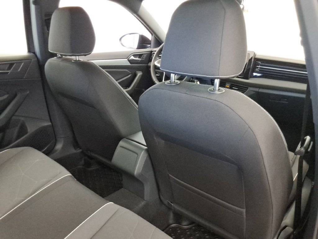 Used 2025 Volkswagen Jetta Sport FWD image 20