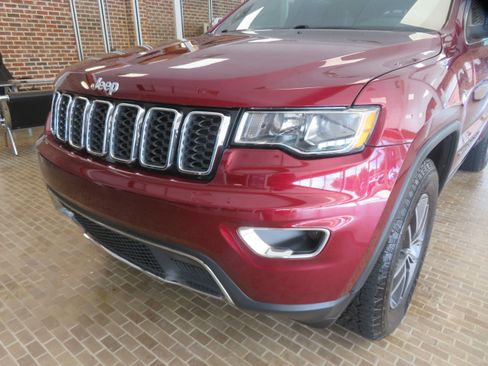 Used 2017 Jeep Grand Cherokee Limited AWD/4WD image 60