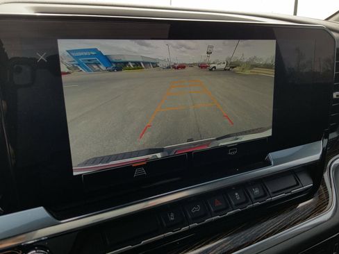 Used 2025 GMC Sierra 2500 SLE w/ SLE Convenience Package image 36