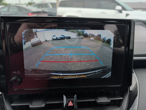 Used 2024 Toyota Corolla LE FWD image 23