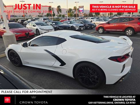 Used 2024 Chevrolet Corvette Stingray Preferred Cpe w/ Z51 Performance Package RWD image 4