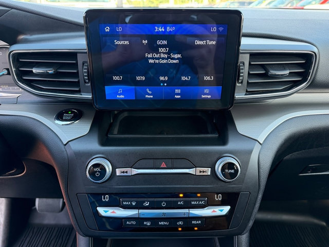 Used 2020 Ford Explorer XLT w/ Equipment Group 202A AWD/4WD image 29