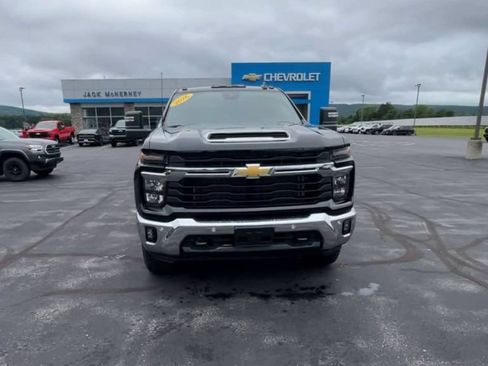 Used 2026 Chevrolet Silverado 2500 LT w/ All Star Edition AWD/4WD image 3