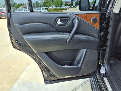 Used 2019 INFINITI QX80 Luxe RWD image 20