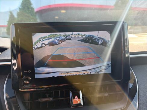 Used 2024 Toyota Corolla LE FWD image 22