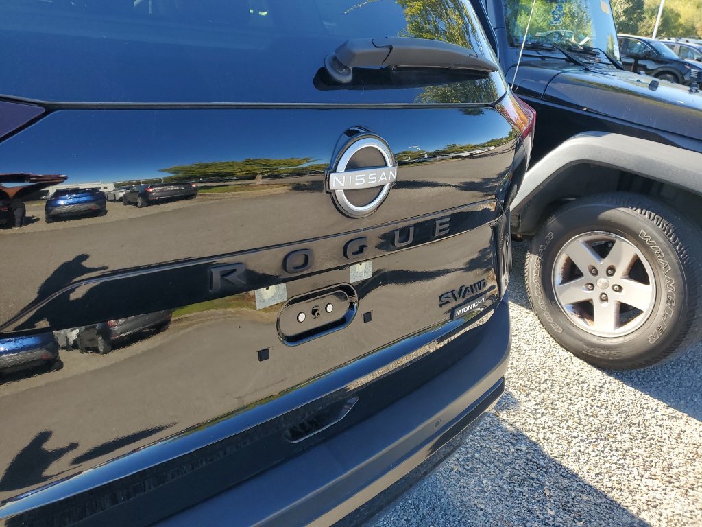 Certified 2023 Nissan Rogue SV w/ SV Premium B Package AWD/4WD image 16