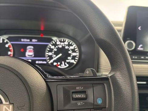 Certified 2023 Nissan Rogue SV FWD image 11