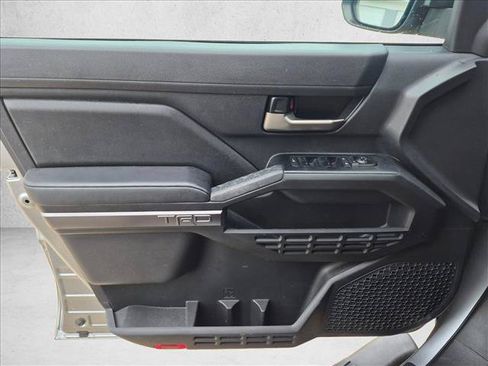 Used 2025 Toyota Tacoma TRD Sport RWD image 13