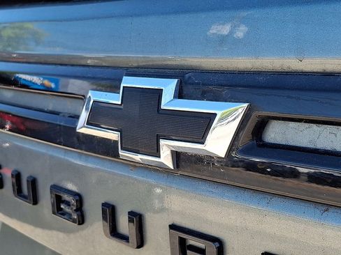 Used 2023 Chevrolet Suburban Z71 AWD/4WD image 30