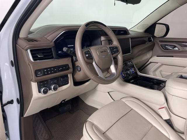 Certified 2023 GMC Yukon Denali w/ Advanced Technology Package AWD/4WD image 3