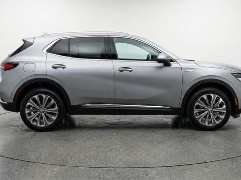 Used 2024 Buick Envision Preferred image 11