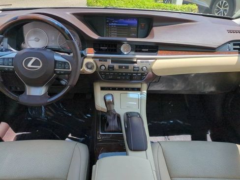Used 2018 Lexus ES 350 w/ Luxury Package w/Wood Trim FWD image 13
