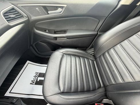 Used 2019 Ford Edge SEL w/ Equipment Group 201A AWD/4WD image 25