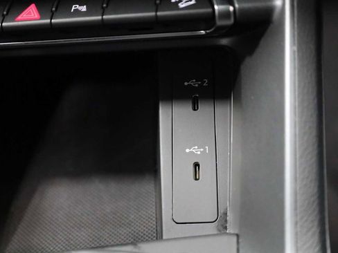 Certified 2025 Audi Q3 2.0T Premium w/ Black Optic Sport Package image 31