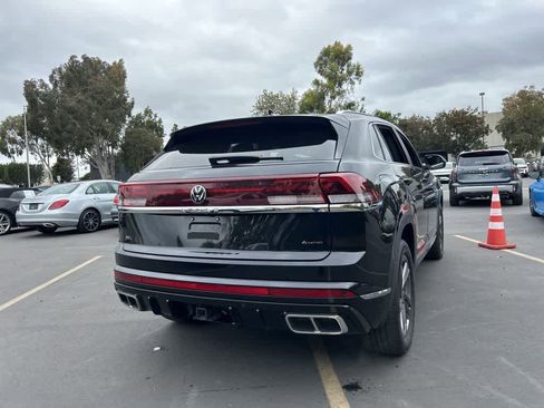 Used 2024 Volkswagen Atlas Cross Sport SEL R-Line AWD/4WD image 3
