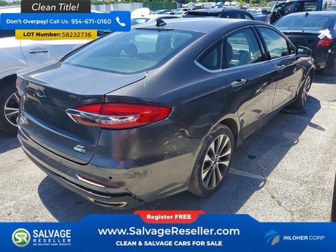 Used 2019 Ford Fusion SE AWD/4WD image 4
