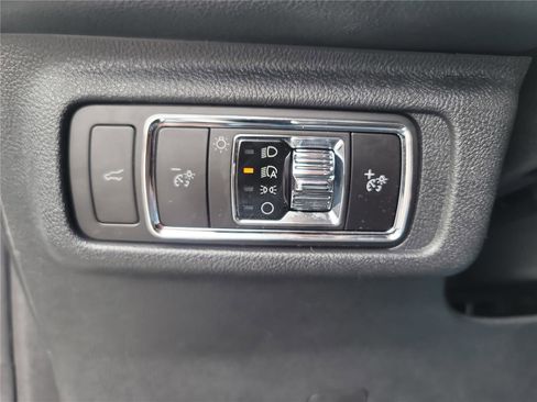 New 2026 Lincoln Corsair Premiere FWD image 19