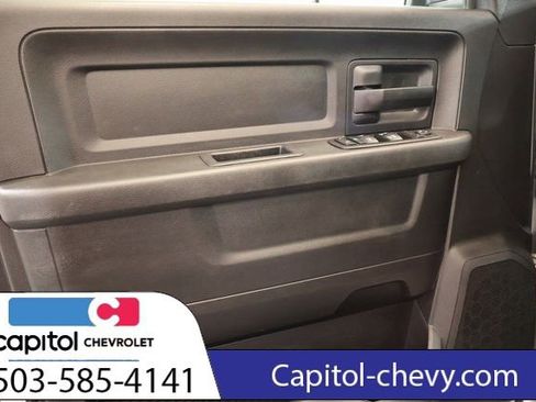 Used 2018 RAM 1500 ST w/ SXT Appearance Group image 10