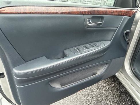 Used 2008 Cadillac DTS Limousine image 17