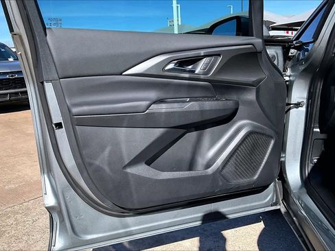 New 2026 Chevrolet Equinox EV LT w/ Comfort Package image 11