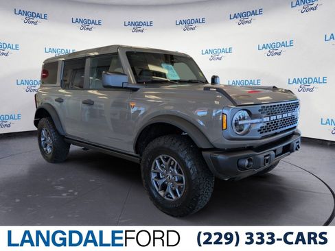 New 2025 Ford Bronco Badlands image 1