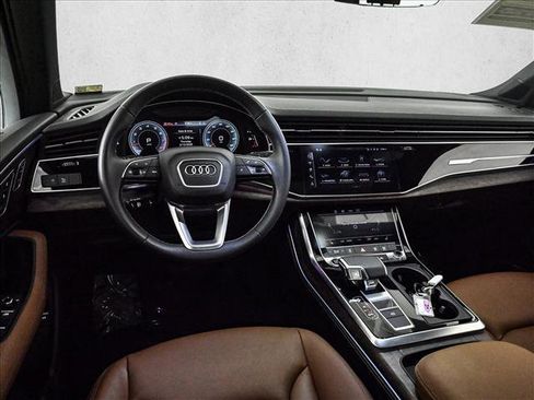Used 2025 Audi Q7 3.0T Premium Plus image 18