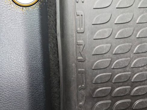 Used 2022 Toyota Camry LE image 22