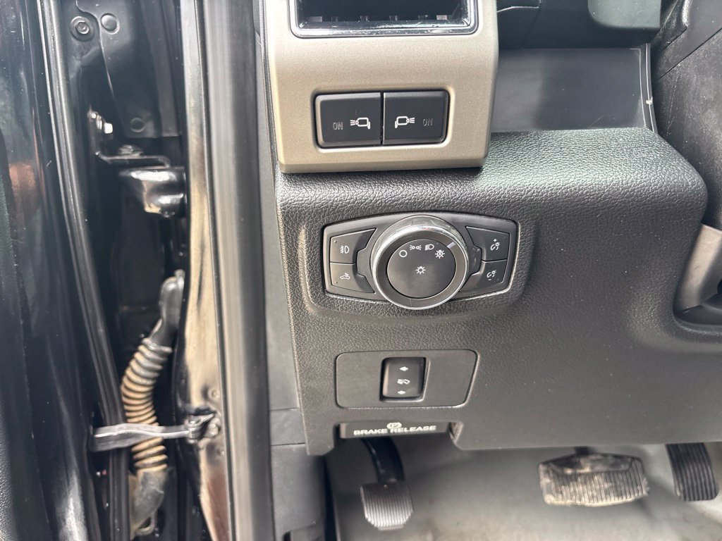 Used 2021 Ford F250 Lariat w/ Chrome Package AWD/4WD image 19