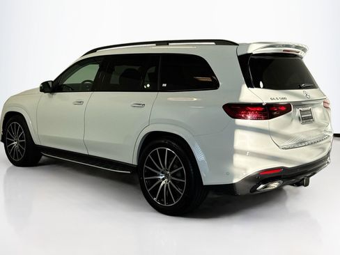 New 2026 Mercedes-Benz GLS 580 4MATIC image 7