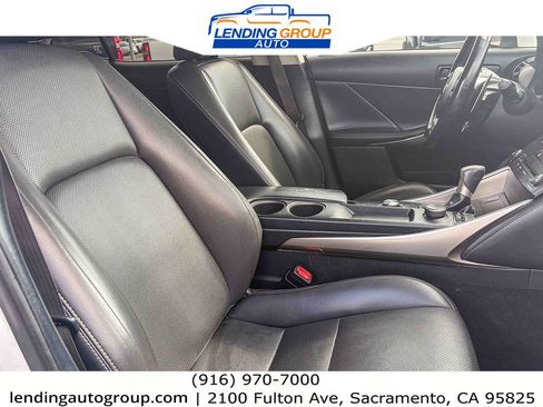 Used 2016 Lexus IS 300 AWD image 16