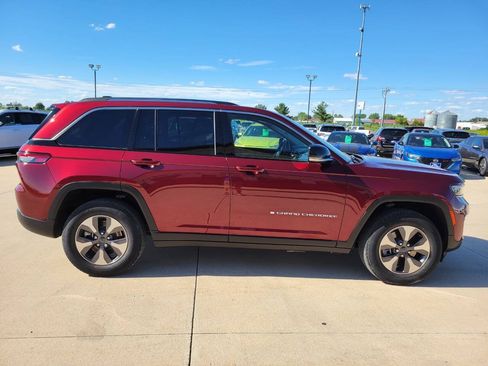 Used 2022 Jeep Grand Cherokee Limited 4xe AWD/4WD image 7