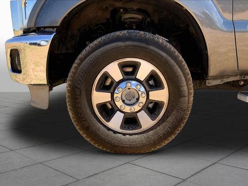 Used 2015 Ford F250 Lariat AWD/4WD image 11