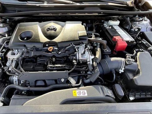 Used 2020 Toyota Camry SE image 29