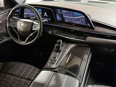 Certified 2023 Cadillac Escalade ESV Sport Platinum image 50