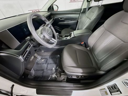Certified 2025 Hyundai Tucson SEL FWD image 25