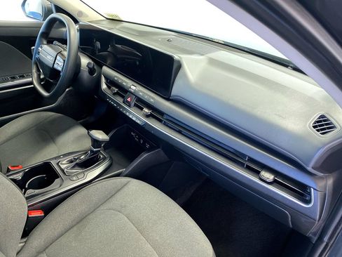 Certified 2025 Kia K4 FWD image 29