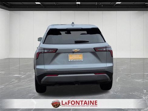 Used 2025 Chevrolet Equinox LT image 4