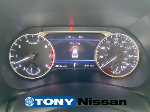 Used 2024 Nissan Sentra SV FWD image 15